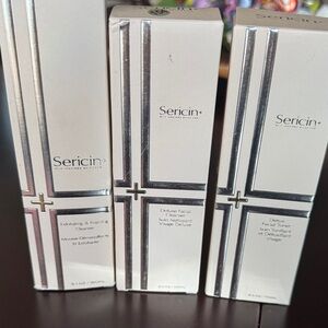 Deluxe Facial Skincare Set - Sericin